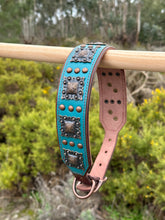 Coleira para Cães de Couro com Enfeites Quadrados (Azul Turquesa - XL)